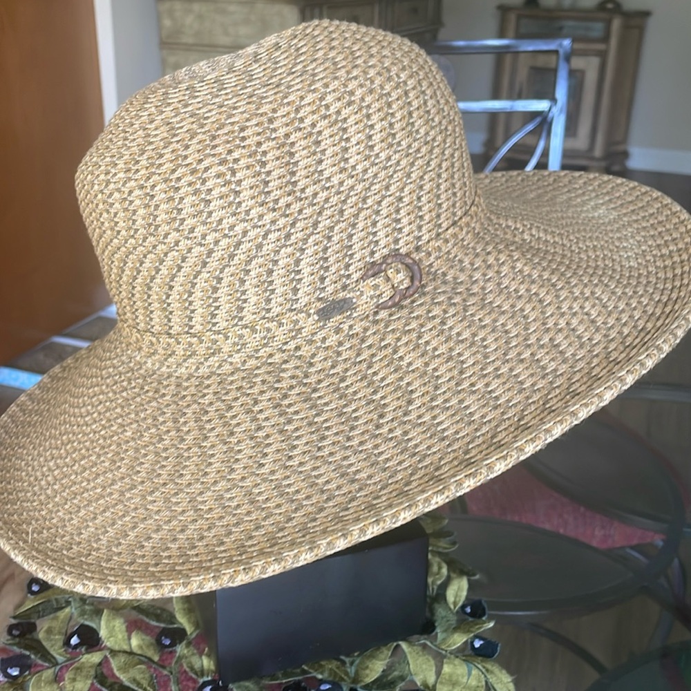 SCALA SUN HAT WITH WIDE BRIM LIKE NEW!